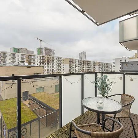 Starowiejska With Parking Near Arena Stadium By Renters アパート *